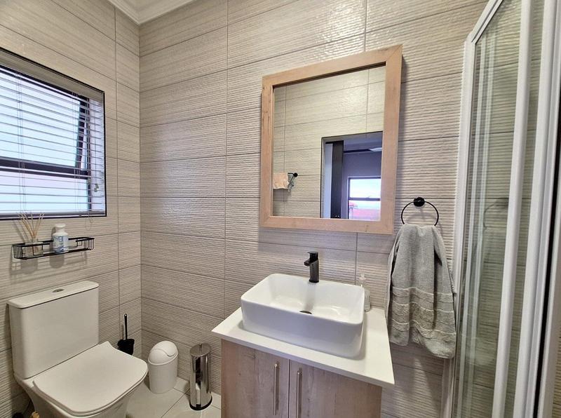 3 Bedroom Property for Sale in Avonddans Western Cape